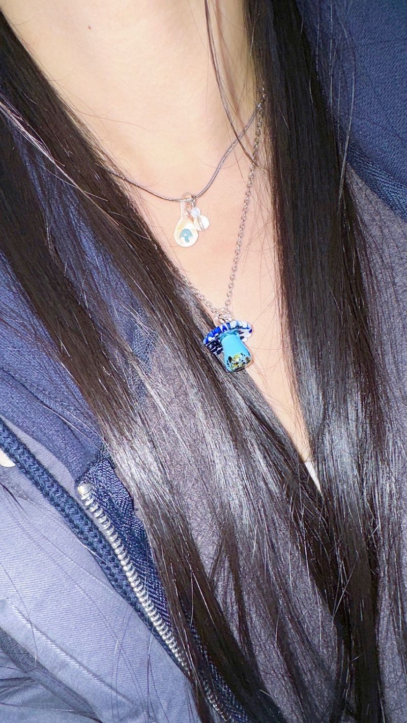 Trippy mushroom necklace.05 (2color)