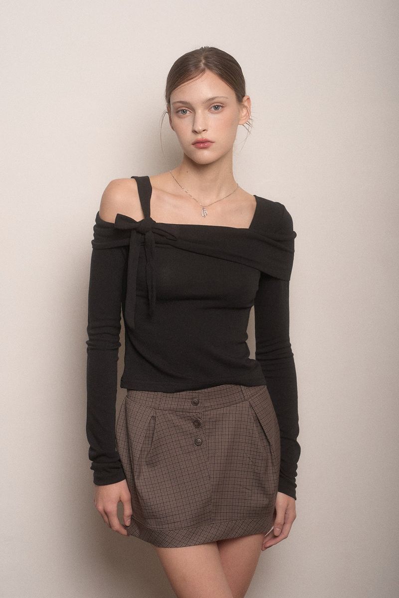 Bellialeu（ベルリアル）の「Joli tie long sleeve   （Tops）」