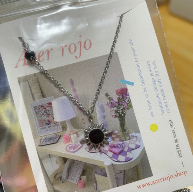 shia Shine Star Black Unique Necklace