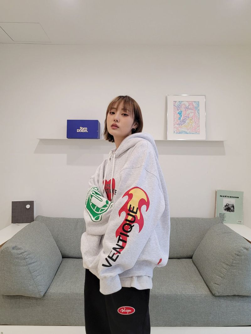 VENTIQUE(ベンティーク)の「VENTIQUE Freedom napping hoodie 3color(Tops)」