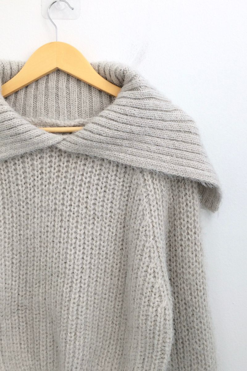 Shoulder collar loose knitwear