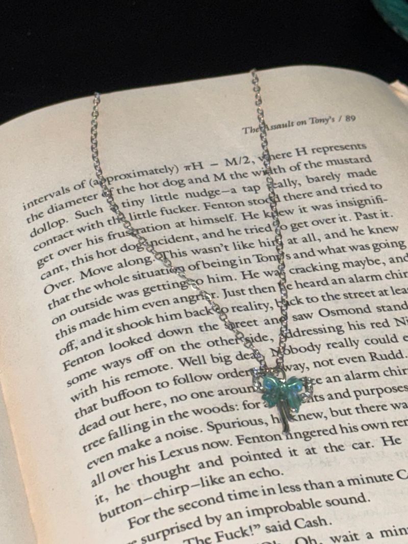 ADORABLE RIBBON NECKLACE