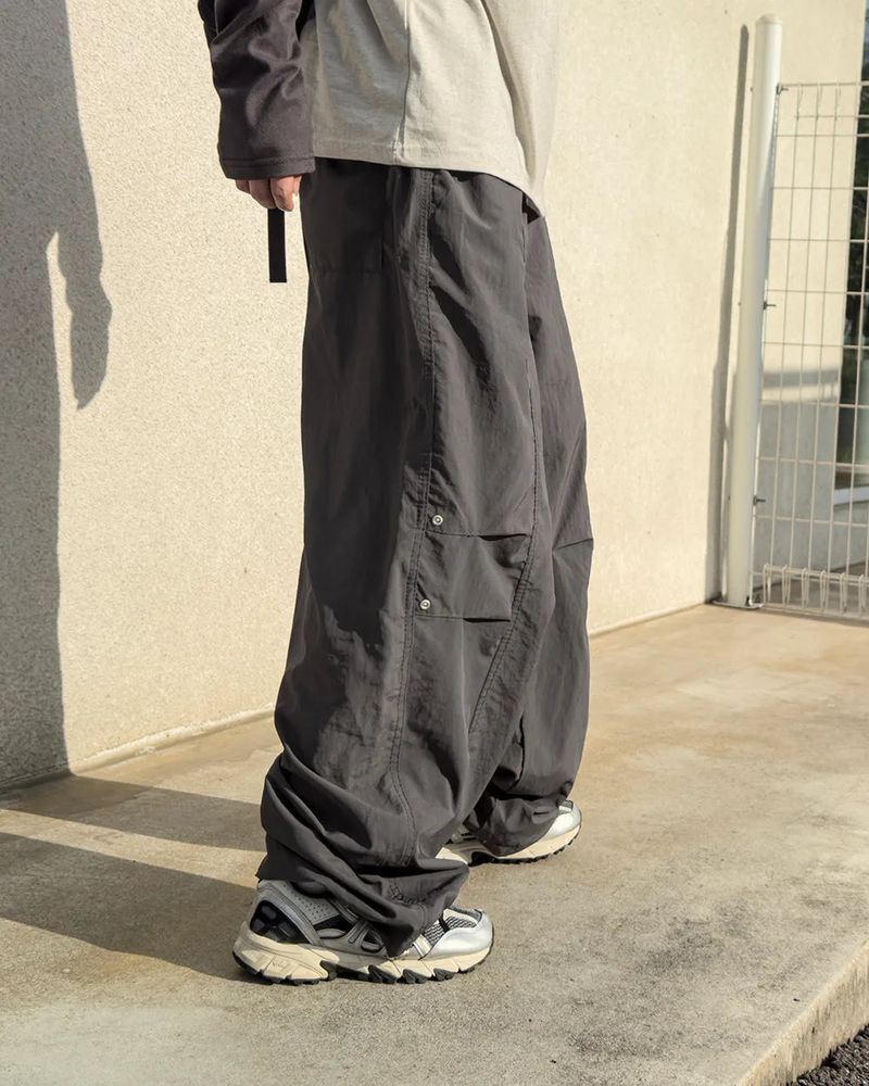 Dock rivet panel nylon pants