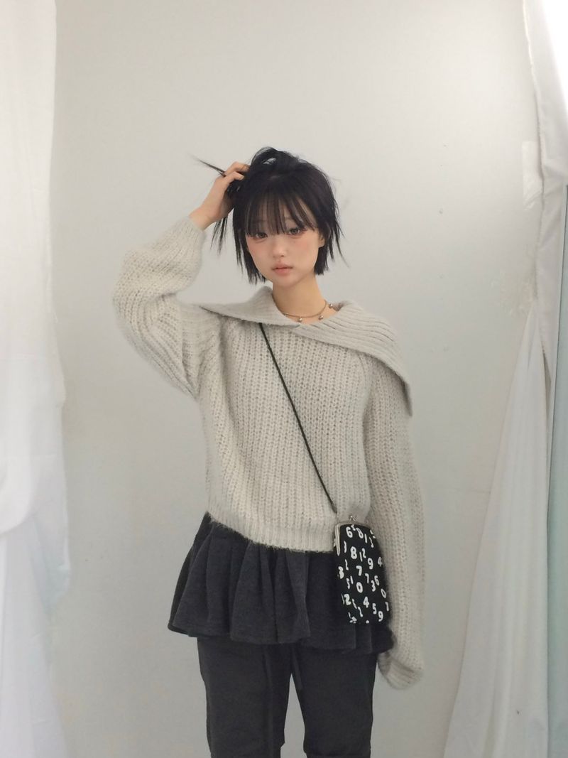 Shoulder collar loose knitwear