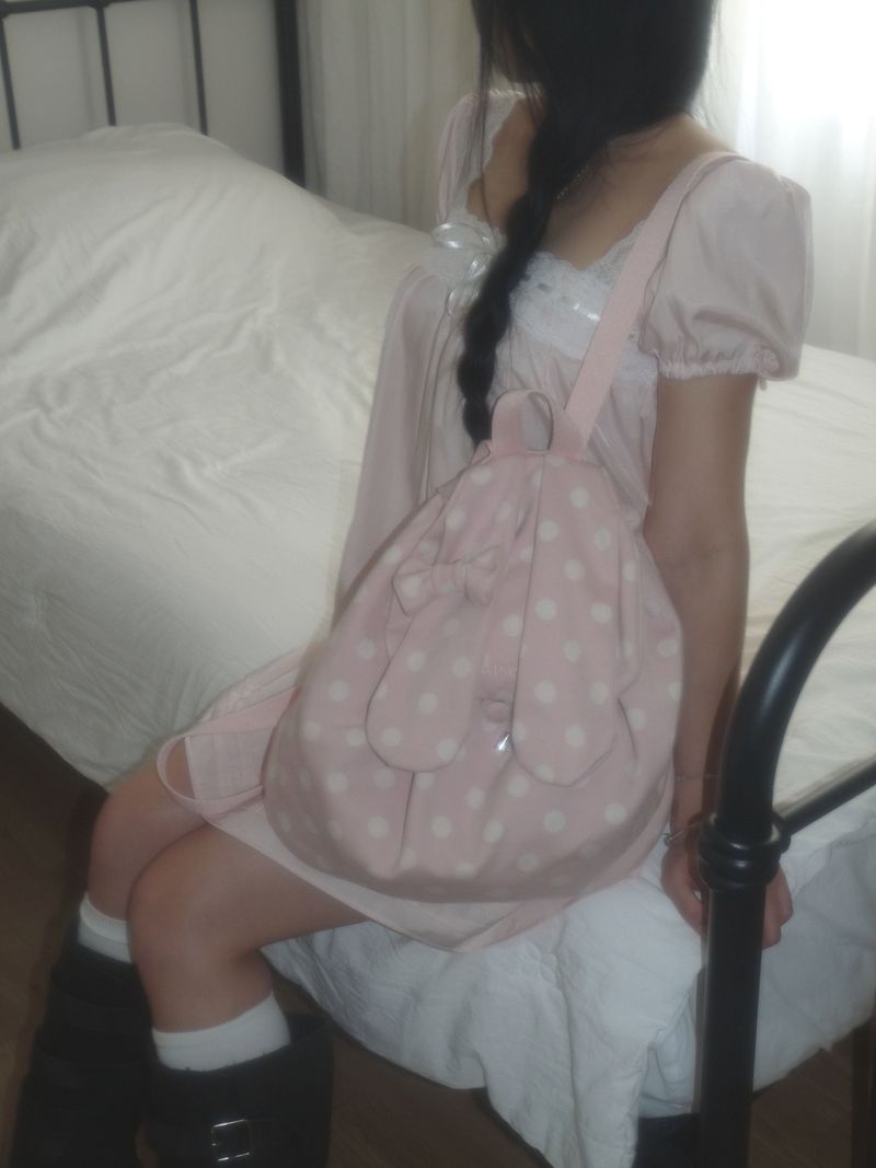 Pudgy bunny backpack _ Baby pink