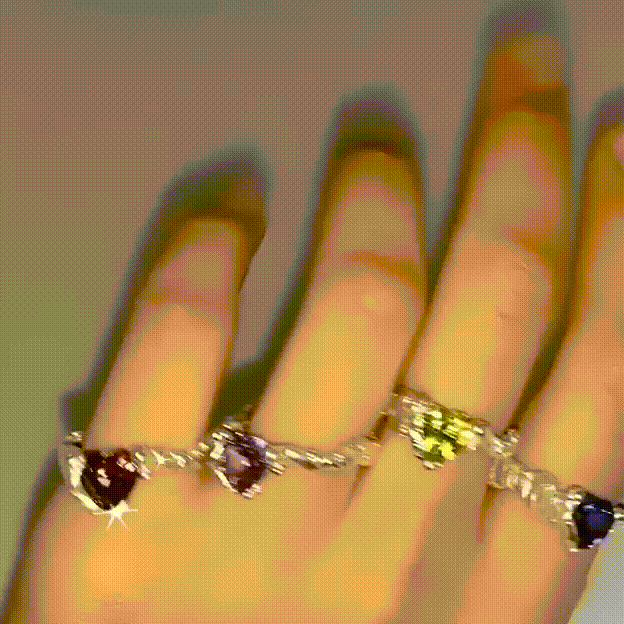 Diligems（ディリジェムズ）の「Signature Heart Ring (Standard)（Accessories）」
