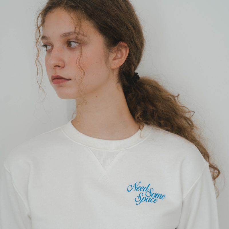 Need Some Space Sweatshirt(WHITE)