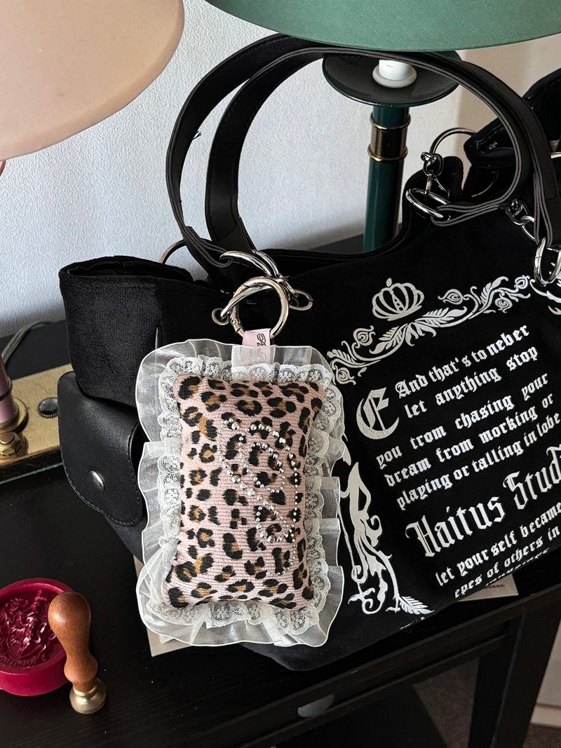【MADE】 KIRA pocket pillow (leopard/pink)