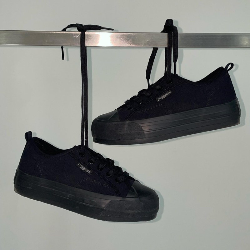 MUSUBI ALL BLACK