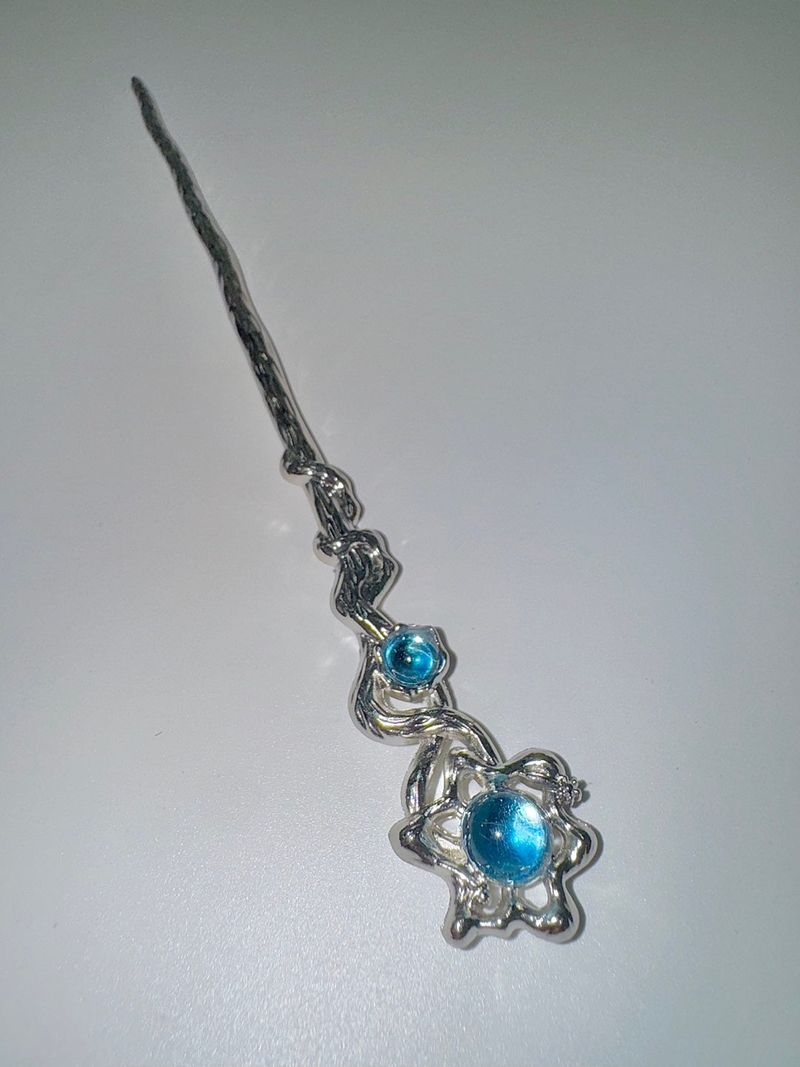 Aurora ornamental hairpin