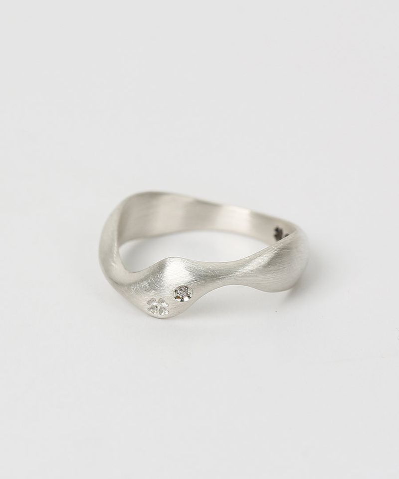 GRAYNOISE（グレーノイズ）の「Clover wave ring W (925 silver)（Accessories）」