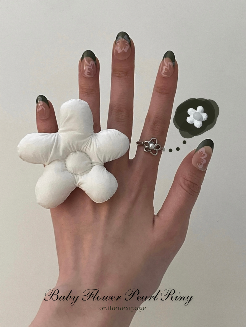 Baby Flower Pearl Ring