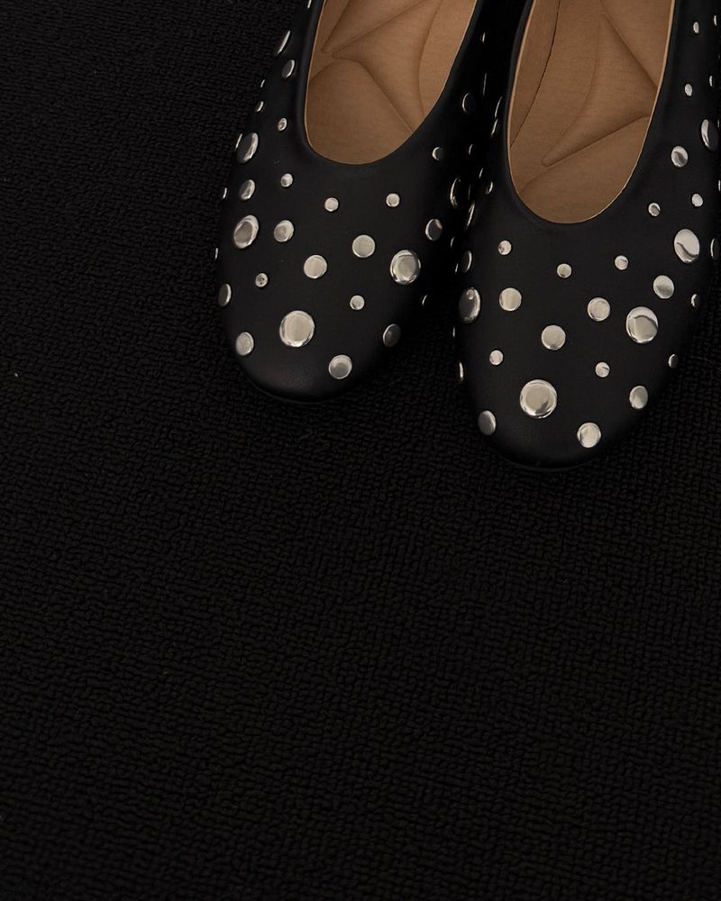 stud leather flat shoes (lvory)