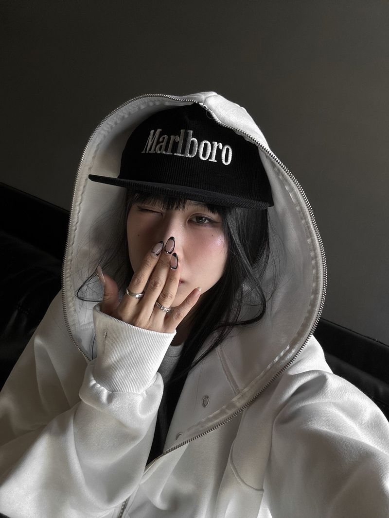 Eyelet full hoodie zip up