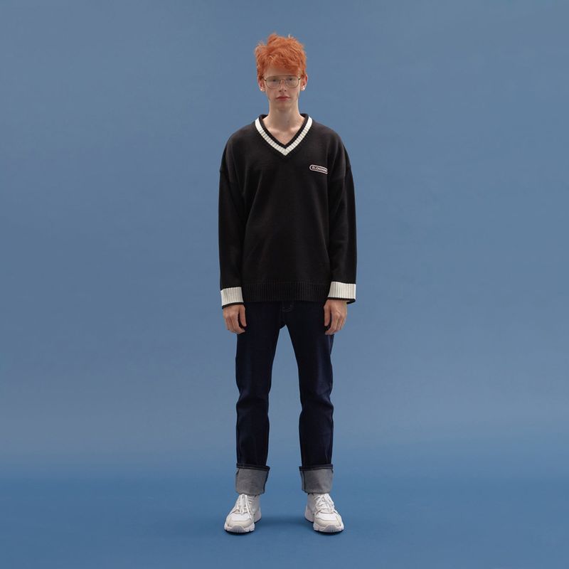 BLONDNINE(ブロンドナイン)の「BASIC V NECK KNIT SWEATER_BLACK(Tops)」
