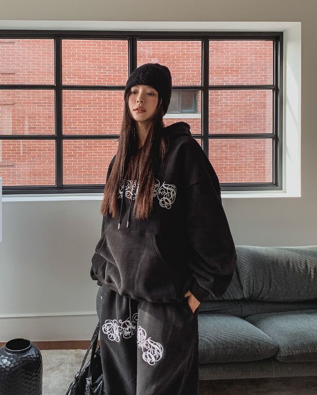 Arc Lettering Embroidered Brushed Over Sweatpants