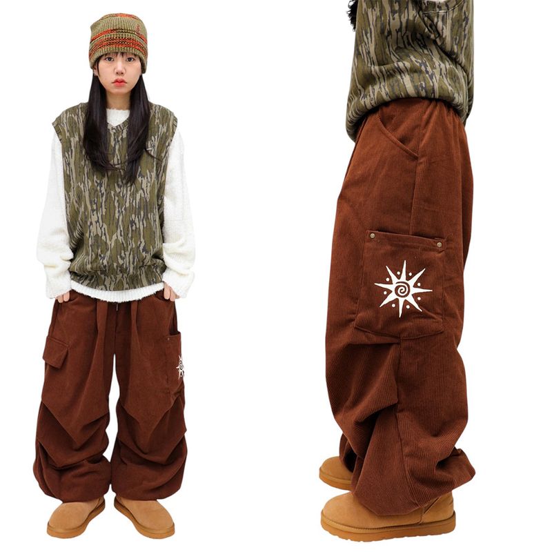 Wide-Leg Corduroy Rivet Pants