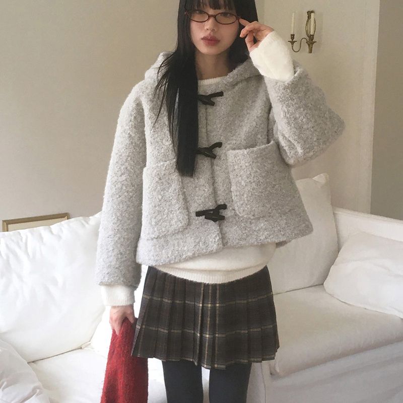 WONDER WONDER(ワンダーワンダー)の「Mev Bokashi Duffle Hood Short Coat(Jackets/Outerwear)」