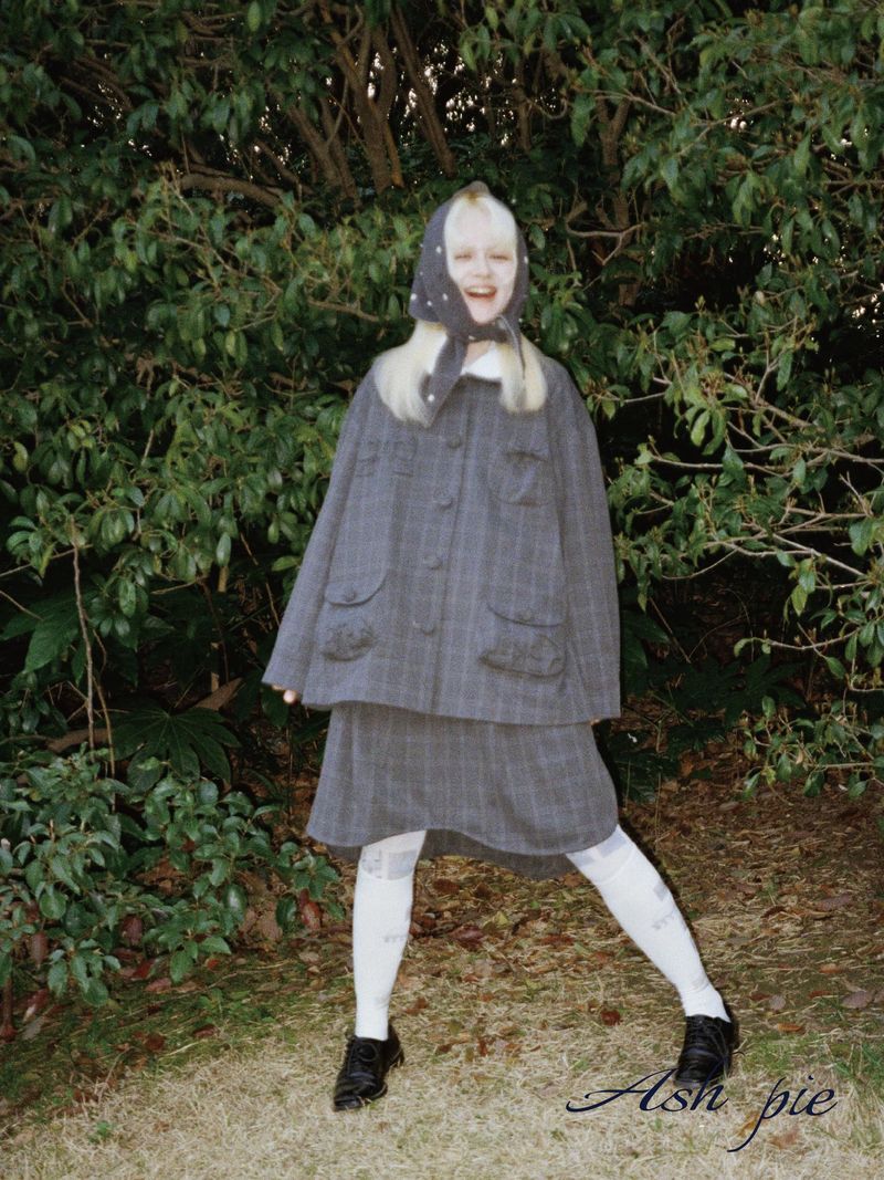 AW25 プリーツスカート