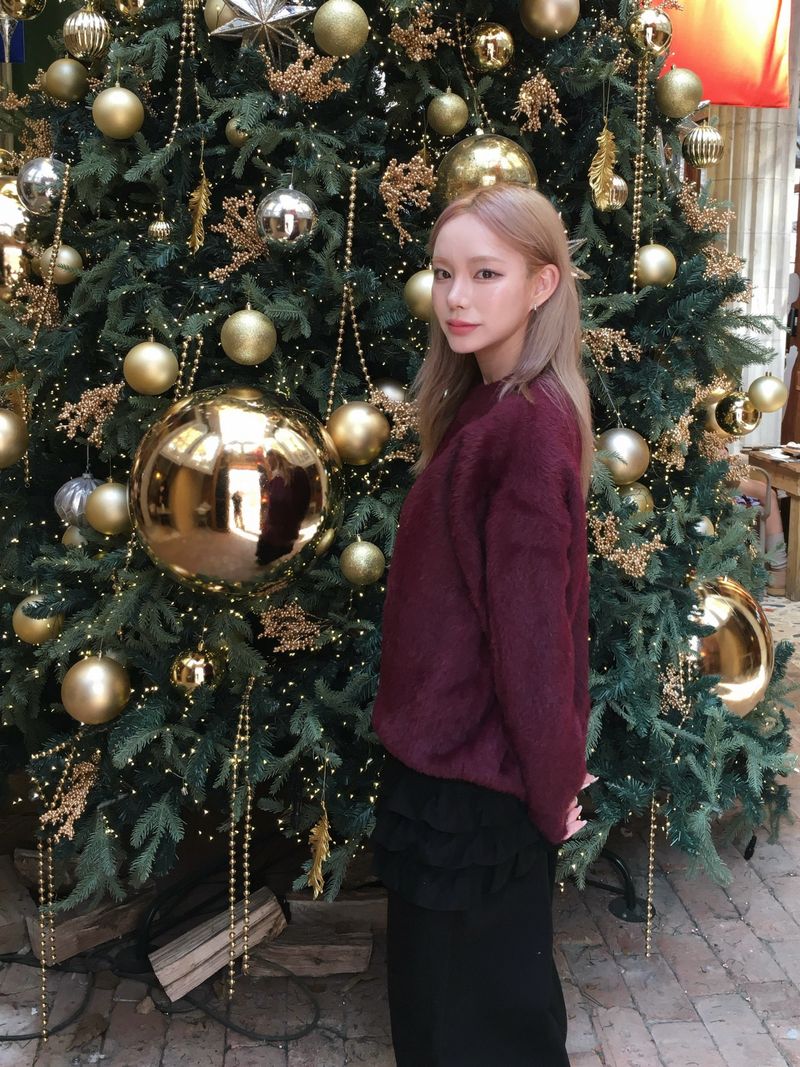 [Year-End Look Recommendation] Point Fingerhole Angora Fur Knit (4c)