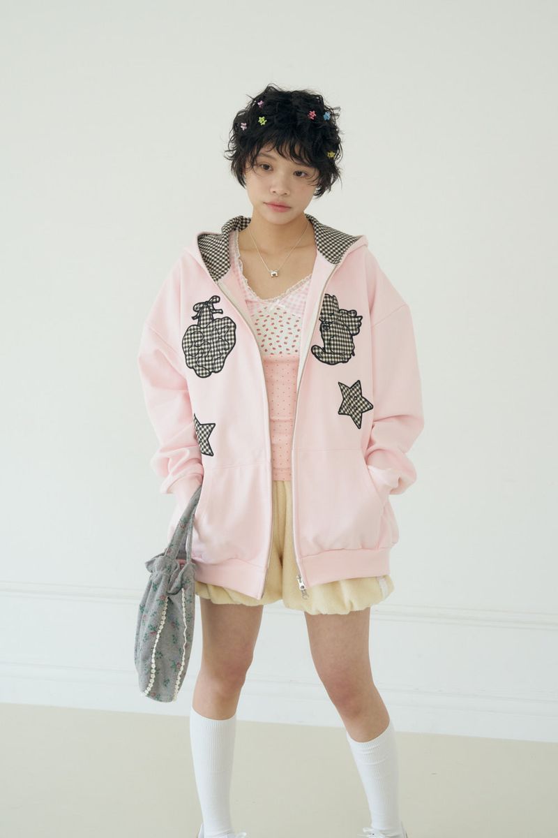SHAKIRI（シャキリ）の「KIRING CHECK PATCH HOODIE (PINK)（Tops）」