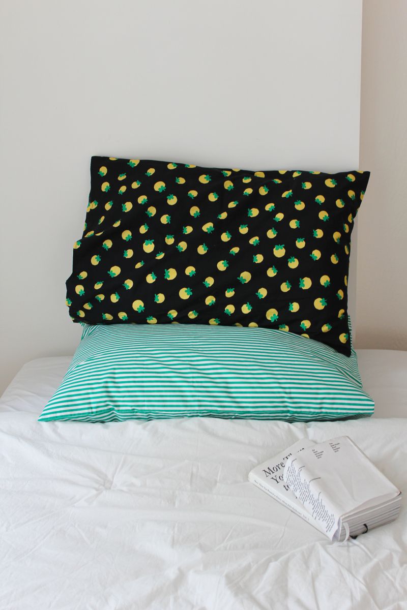 Bombom Flower Pillow cover