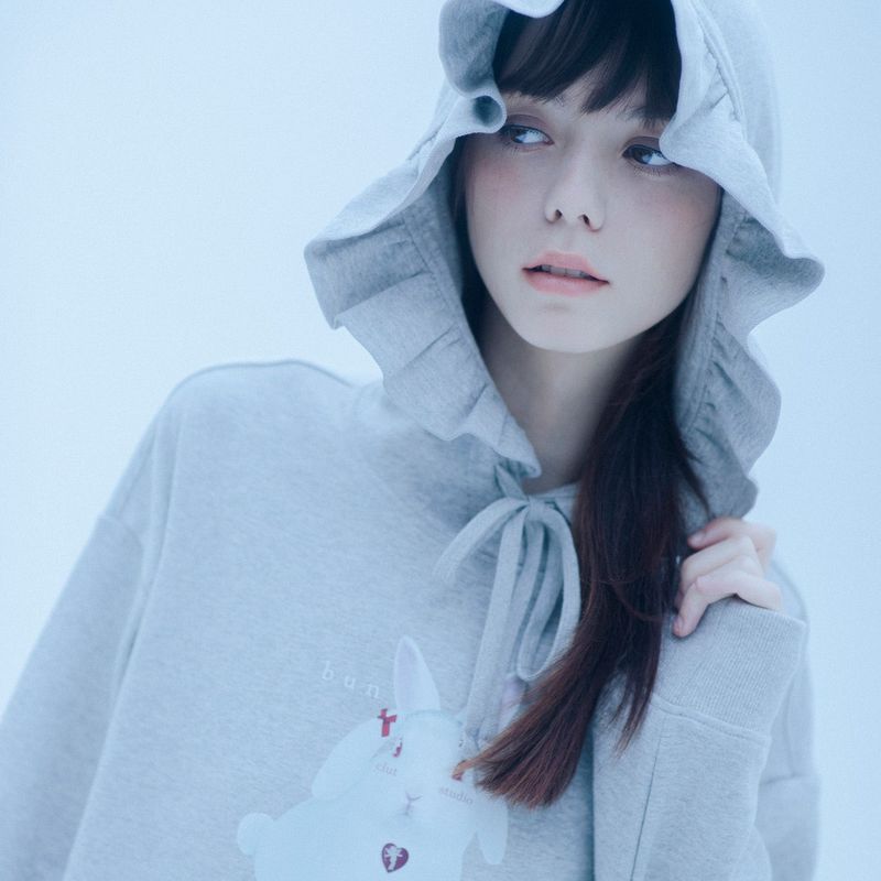 0 7 bunny ruffle hood - GREY
