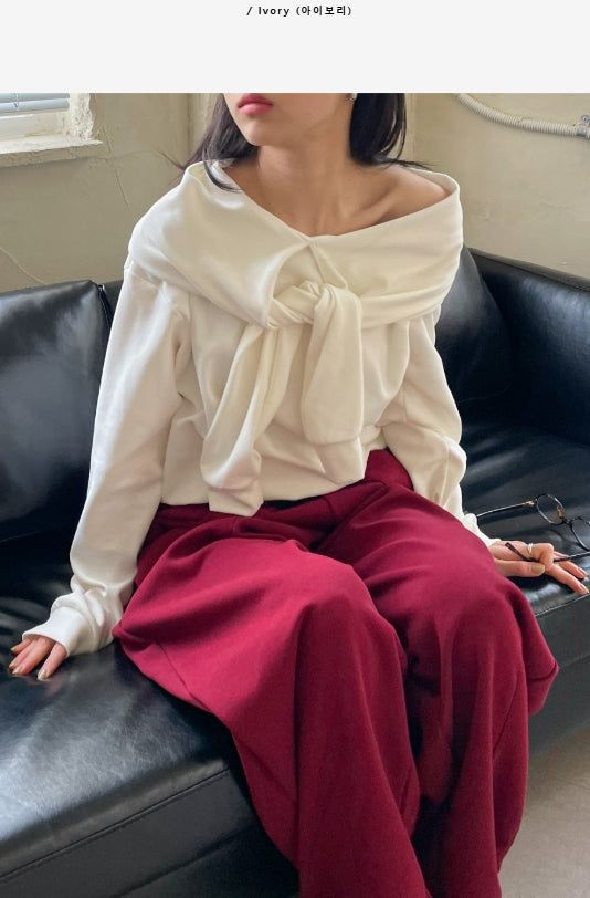 INCHANT ME（インチャントミー）の「Picnic Off-Shoulder Layered Sweatshirt（Tops）」