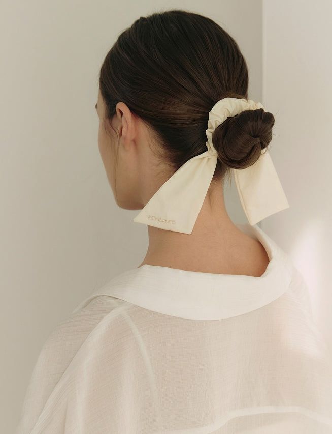 hyeres lor（イエール・ロール）の「26SS★ Ribbon Tail Embroidery Hair Scrunchie（Hair Accessories）」