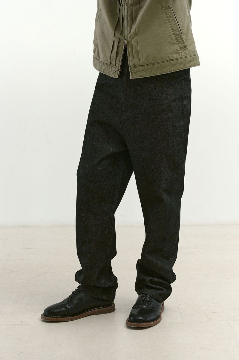Natural High Waist Baggy Fit Denim Pants (Black)