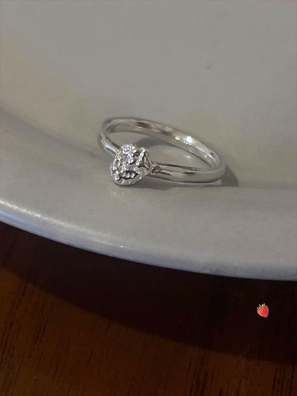 DANI（ダニ）の「Strawberry Ring（Accessories）」