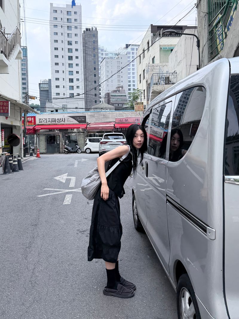  CROP SLEEVELESS SHIRT