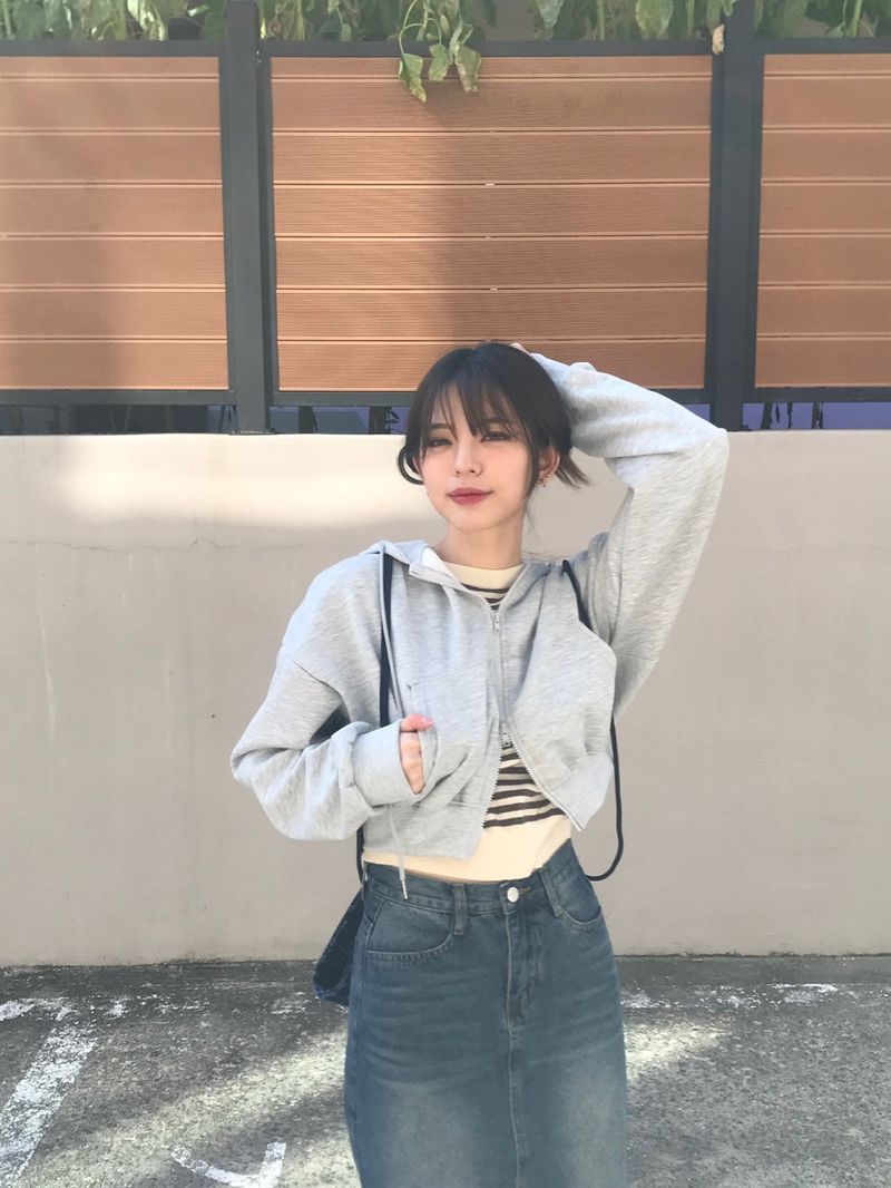 Joli crop two way hood zip up