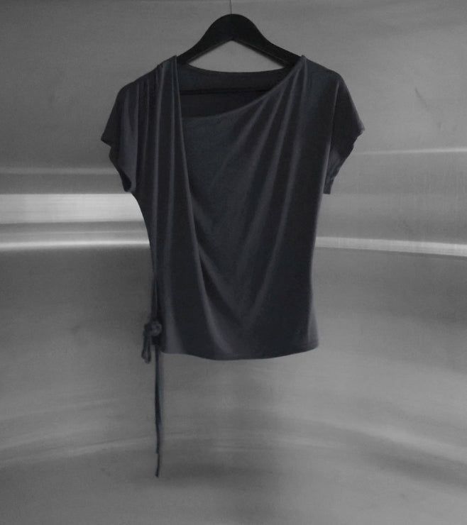 Wallen Unbalance Drape Tee