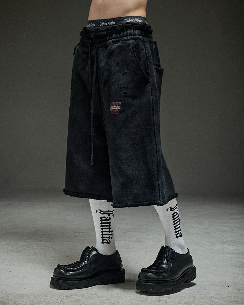 Washed destroyed bermuda P dusty black