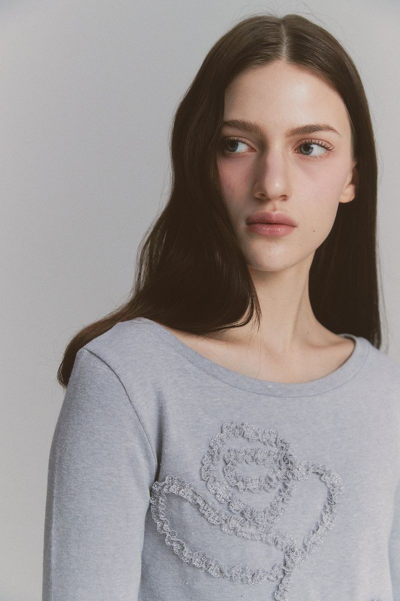 Lace Rose Long Sleeve Gray