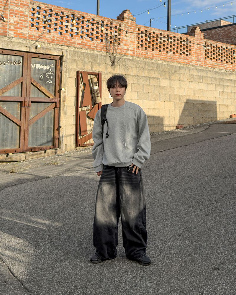 Bael plain cut overfit sweatshirt