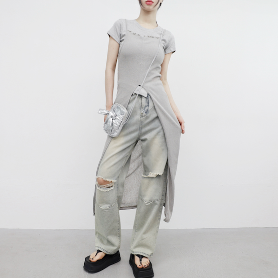 Chatier slit sleeveless dress