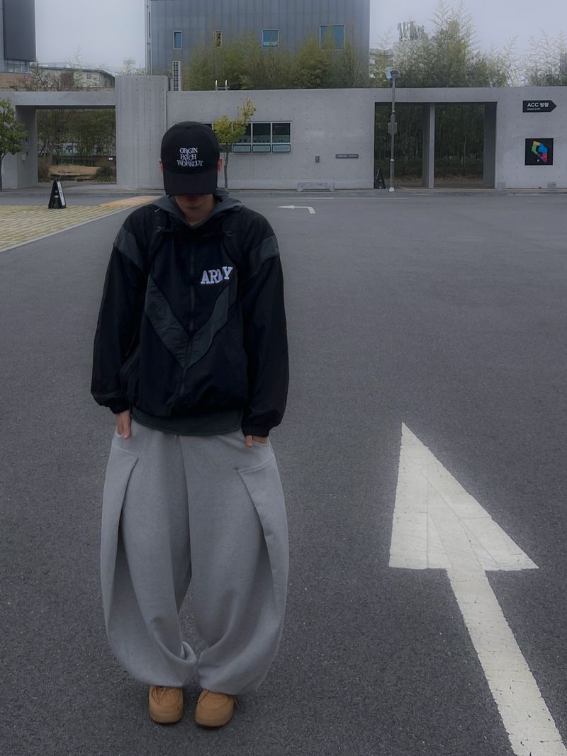 Ami Windbreaker Jacket (2 Colors)