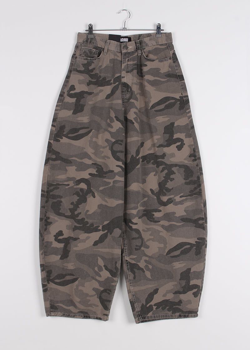 CAMO COTTON BALLOON PANTS