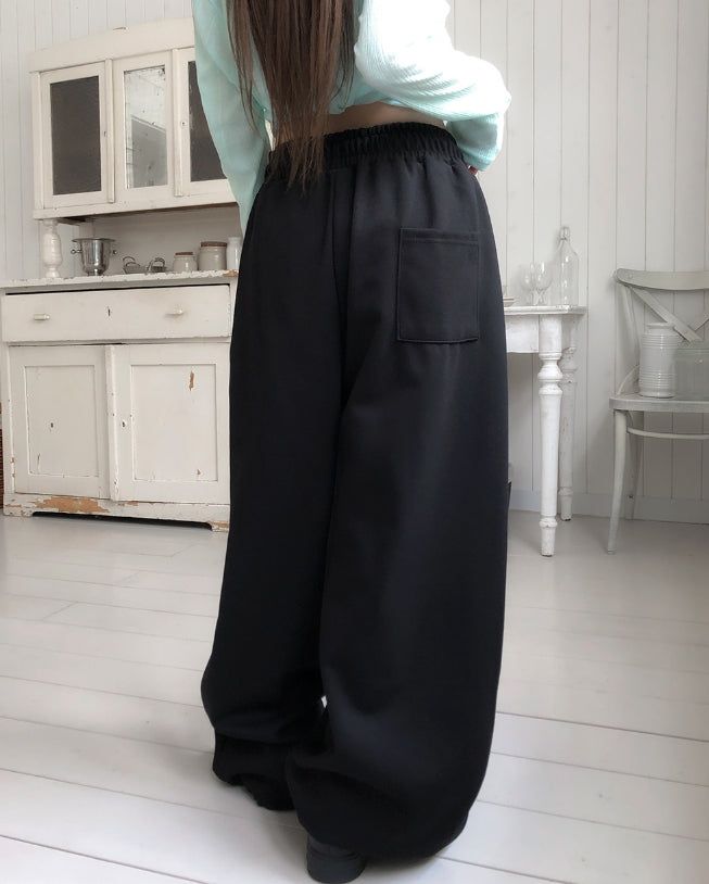 Freak Pintuck Balloon Training Pants