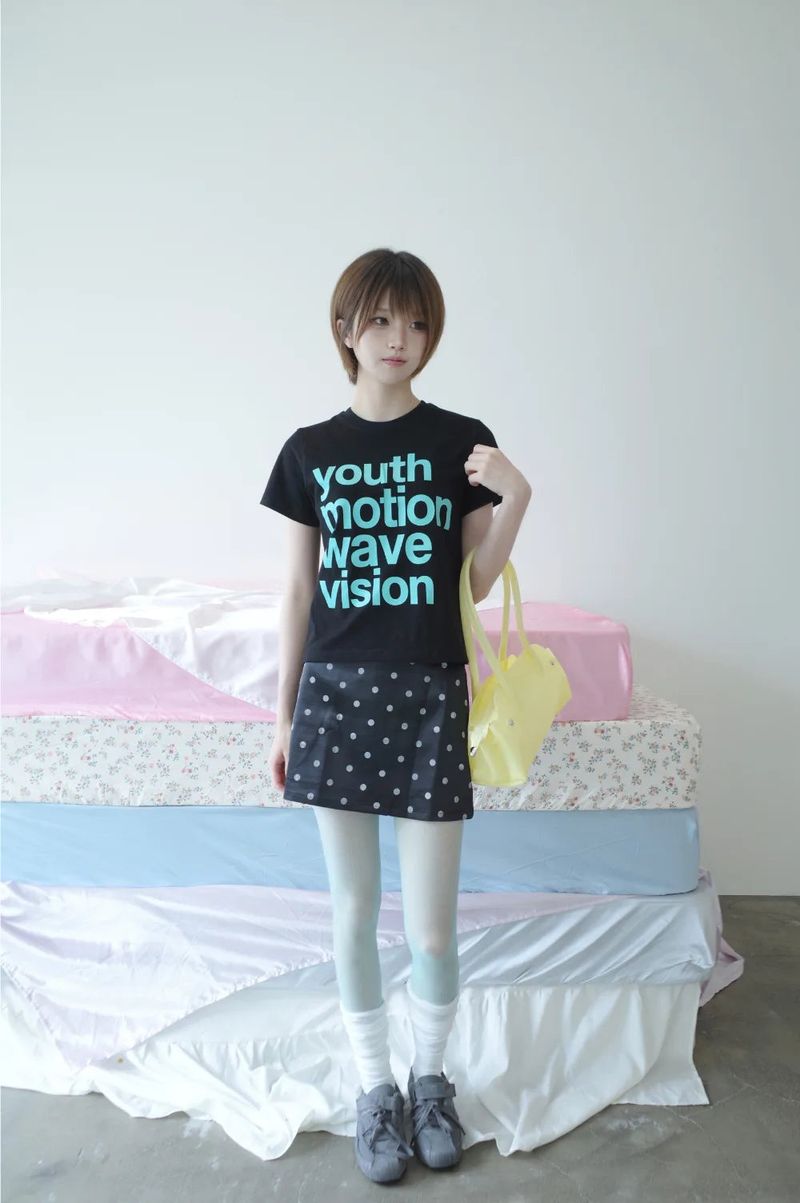 モーションレタリングクロップTシャツ（5color）