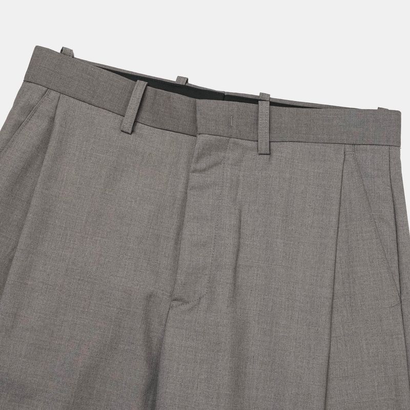 Tieve one tuck slacks