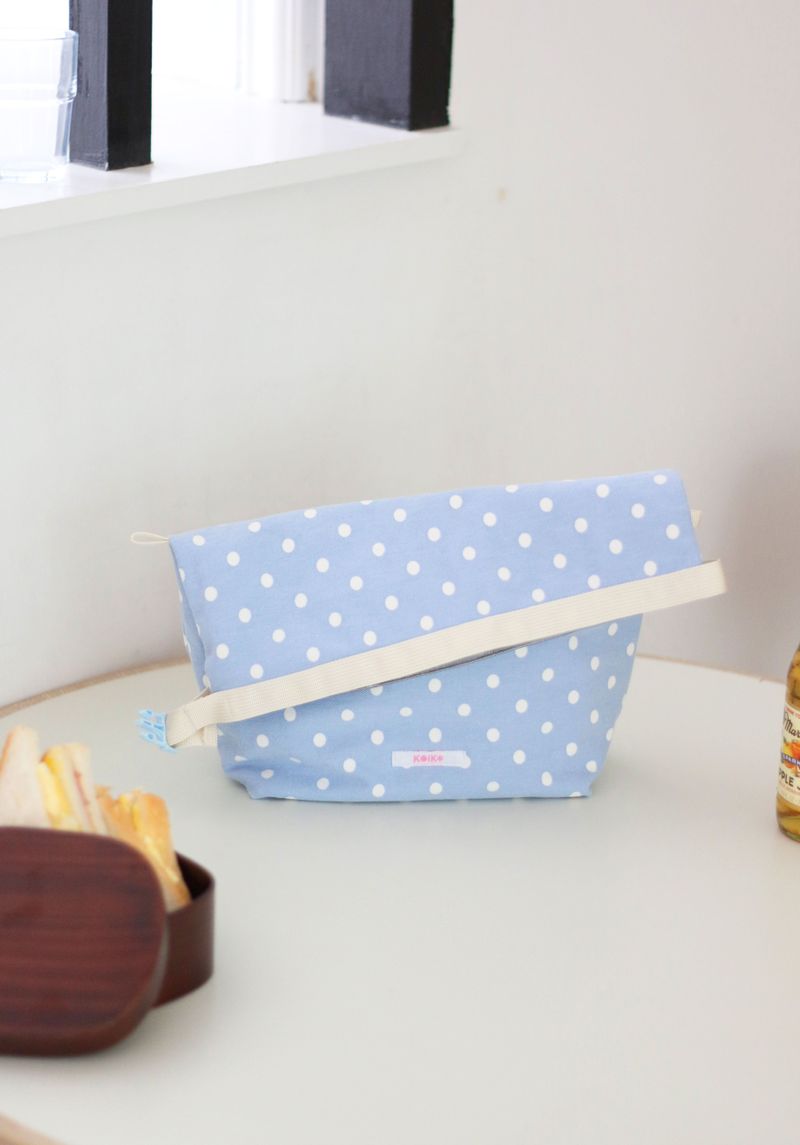 cozy lunch bag - blue dot