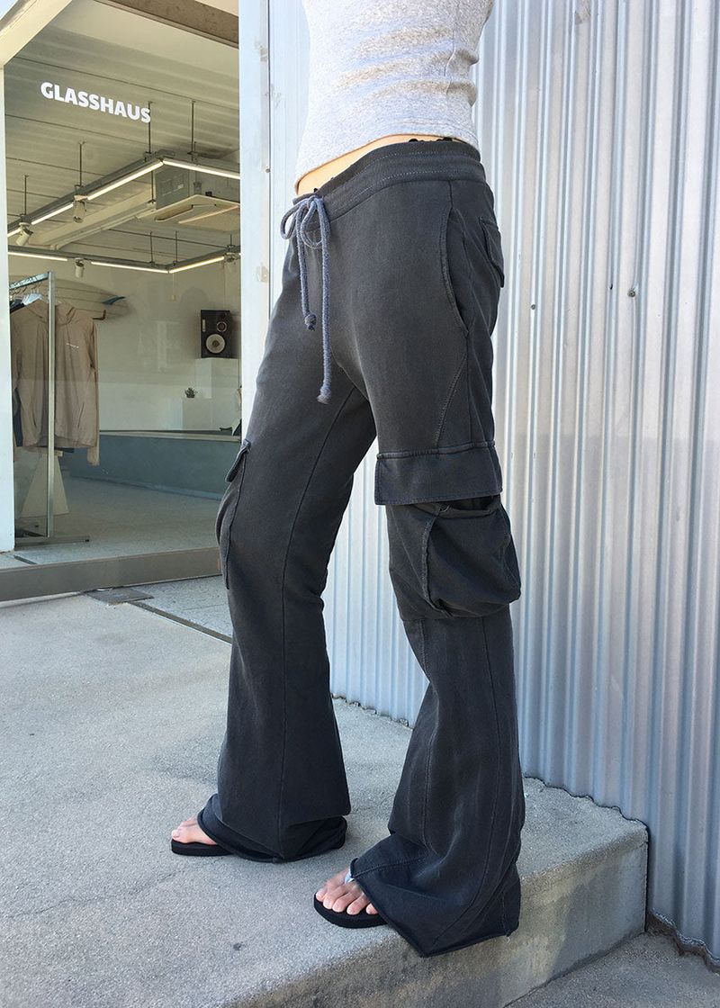 WASHING CARGO BOOTS CUT PANTS