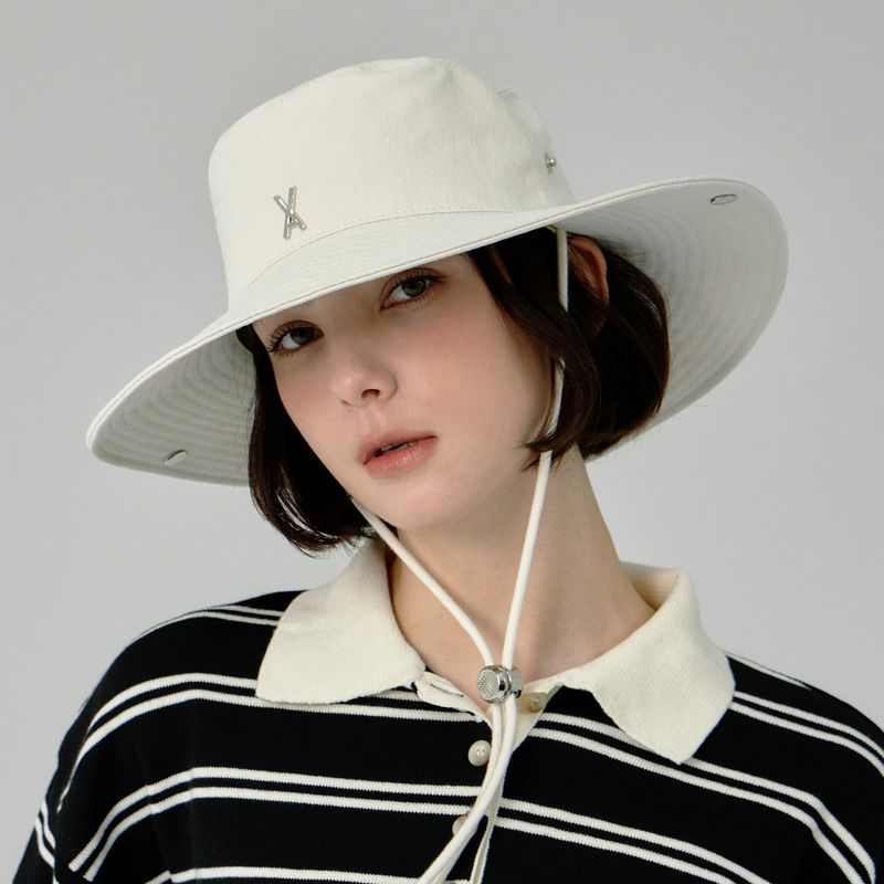 VA Stud Safari Bucket Hat / Cream