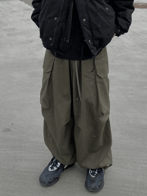 UNAIDUN（アネイダン）の「moho balloon fit cargo pants 2C（Pants）」