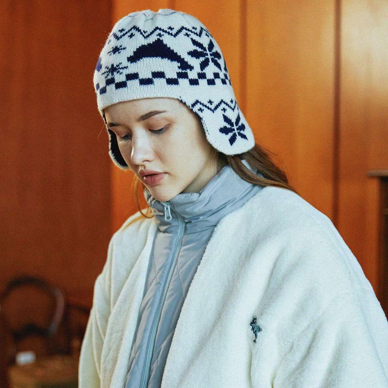 WaiKei（ワイケイ）の「Dolphin nordic earflap knit beanie（Hats）」