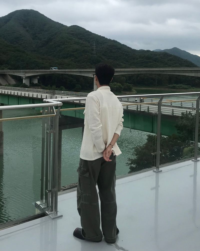 Deep-Dye Cotton Cargo Pants