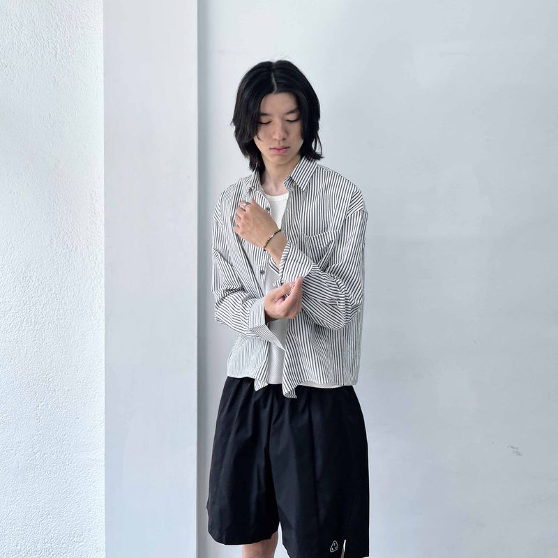Minimalist Fine Striped Cropped Shirt